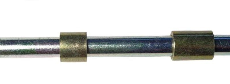 ось переднего колеса M14х1,5 d15х215mm;  TTR125